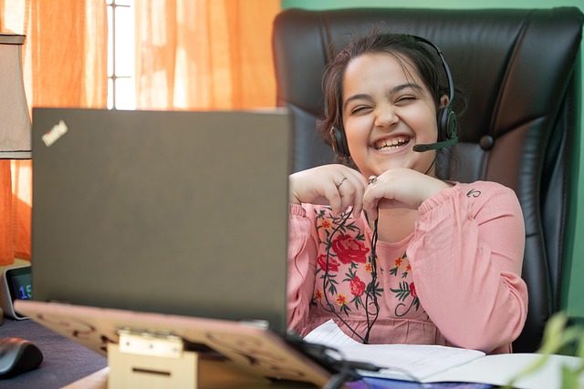 Jovens Online: dinamismo com as bases em Kardec